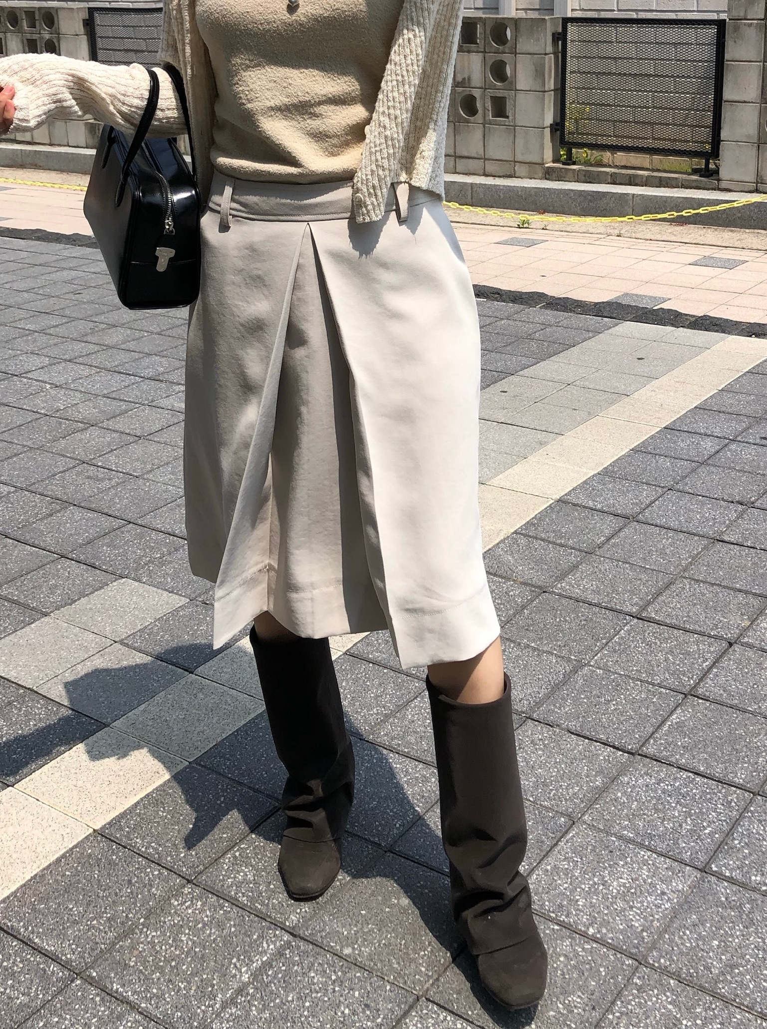 [베이지 바로배송] board midi skirt (2color)