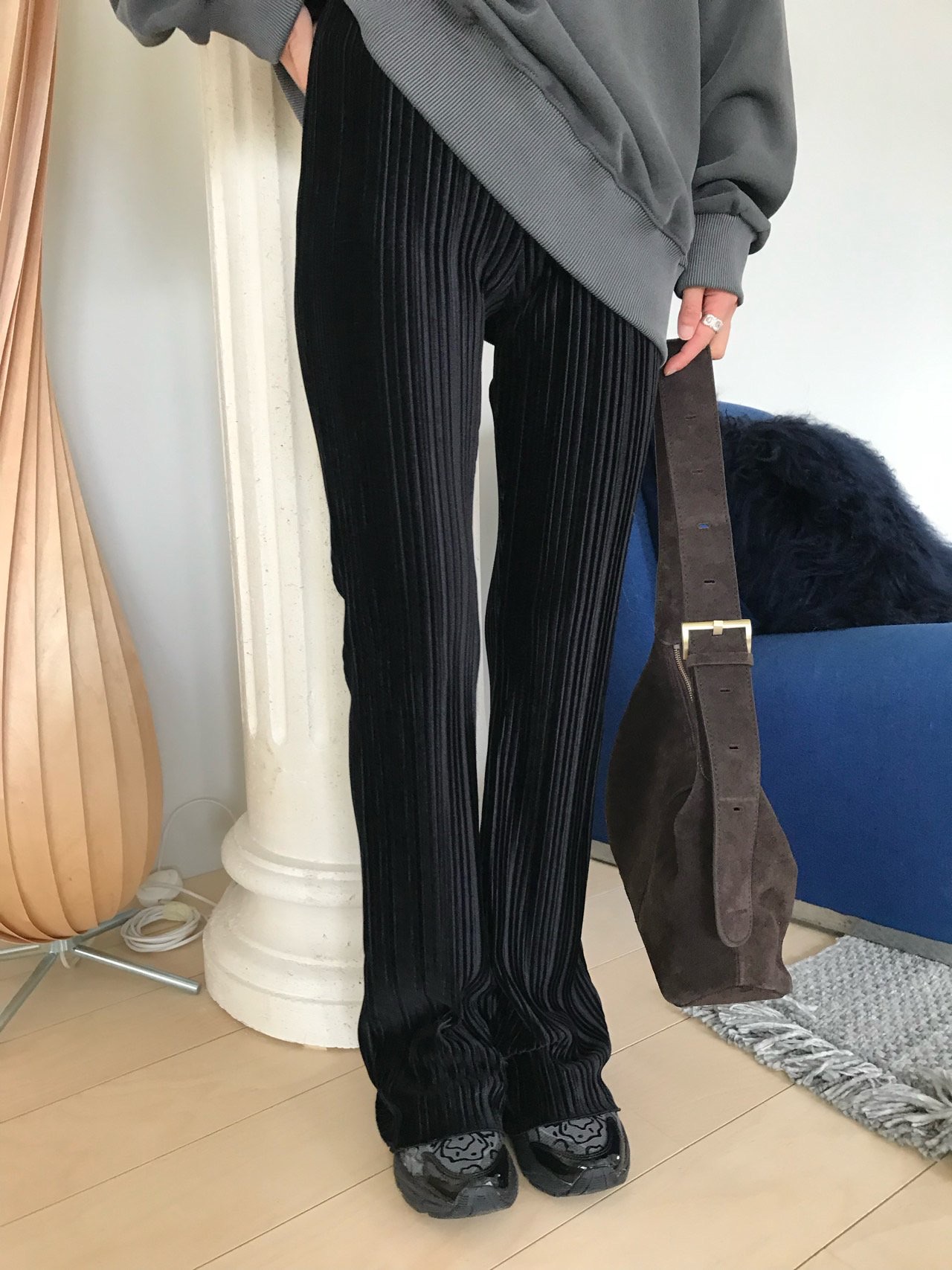 [바로배송] velvet pleats pants